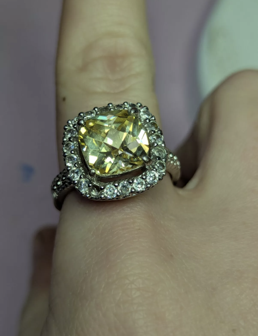Antique Pre-owned Topaz Ring Size 9 (Unbranded) 2