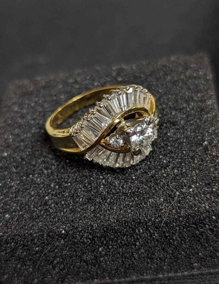 EDCO Stamped Cocktail Ring Size: 7 (Pre-owned) 1