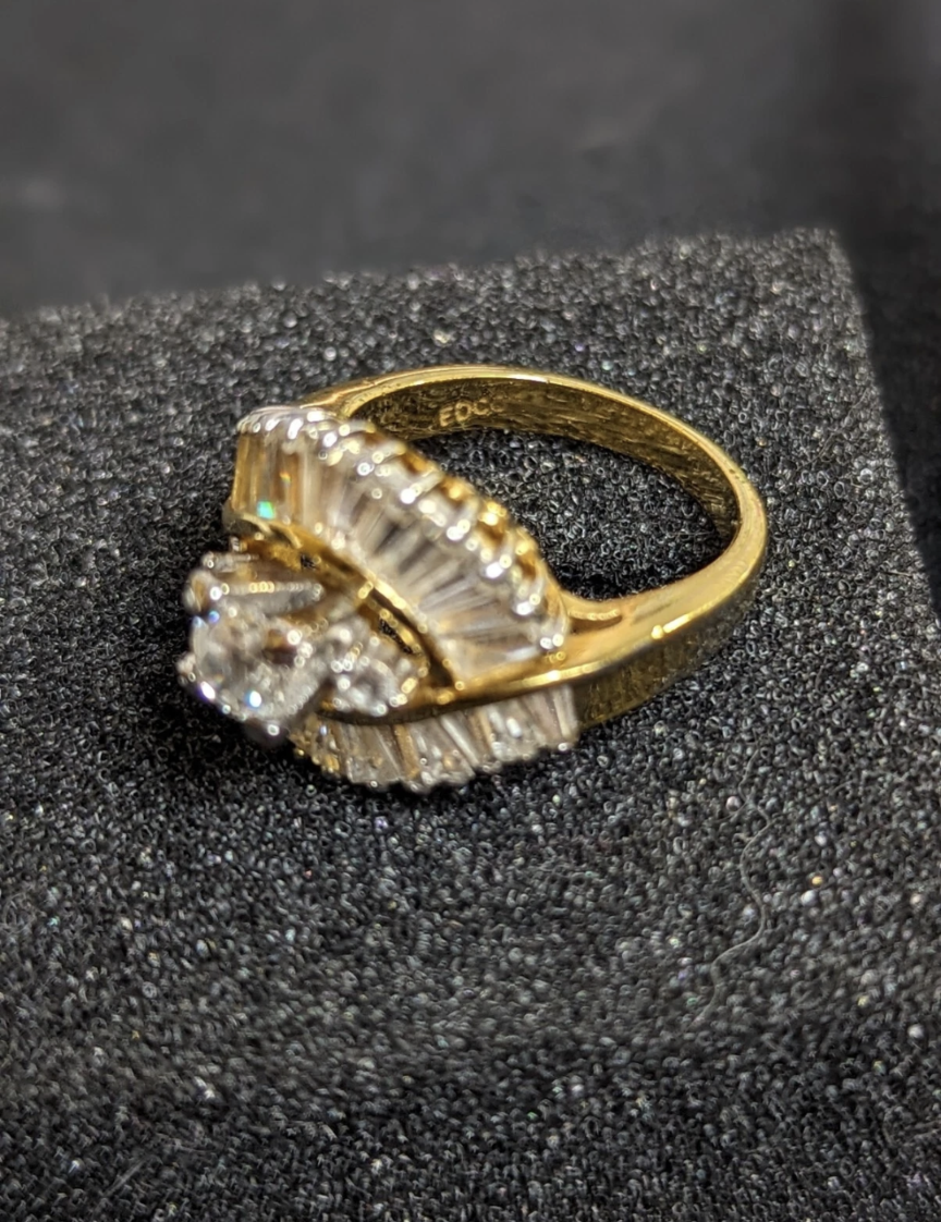 EDCO Stamped Cocktail Ring Size: 7 (Pre-owned) 5