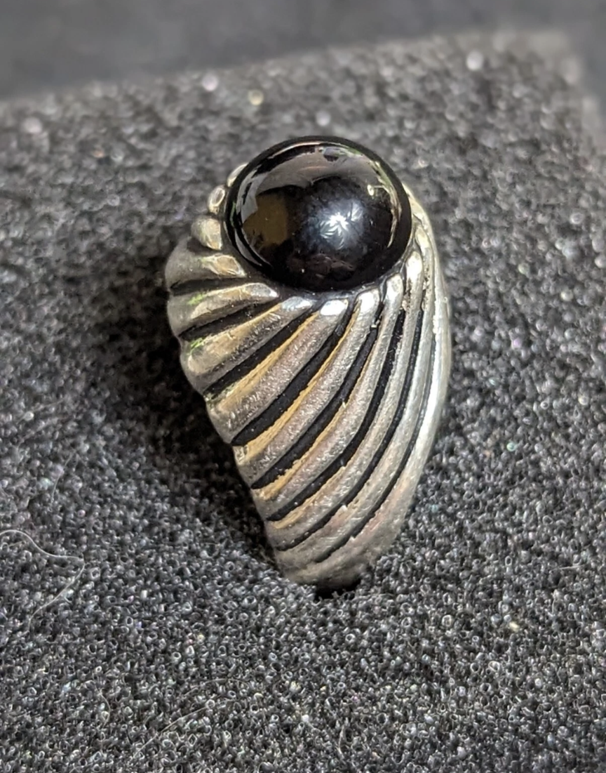 Vintage Sarah Co Sterling Silver Onyx Ring Size 8
