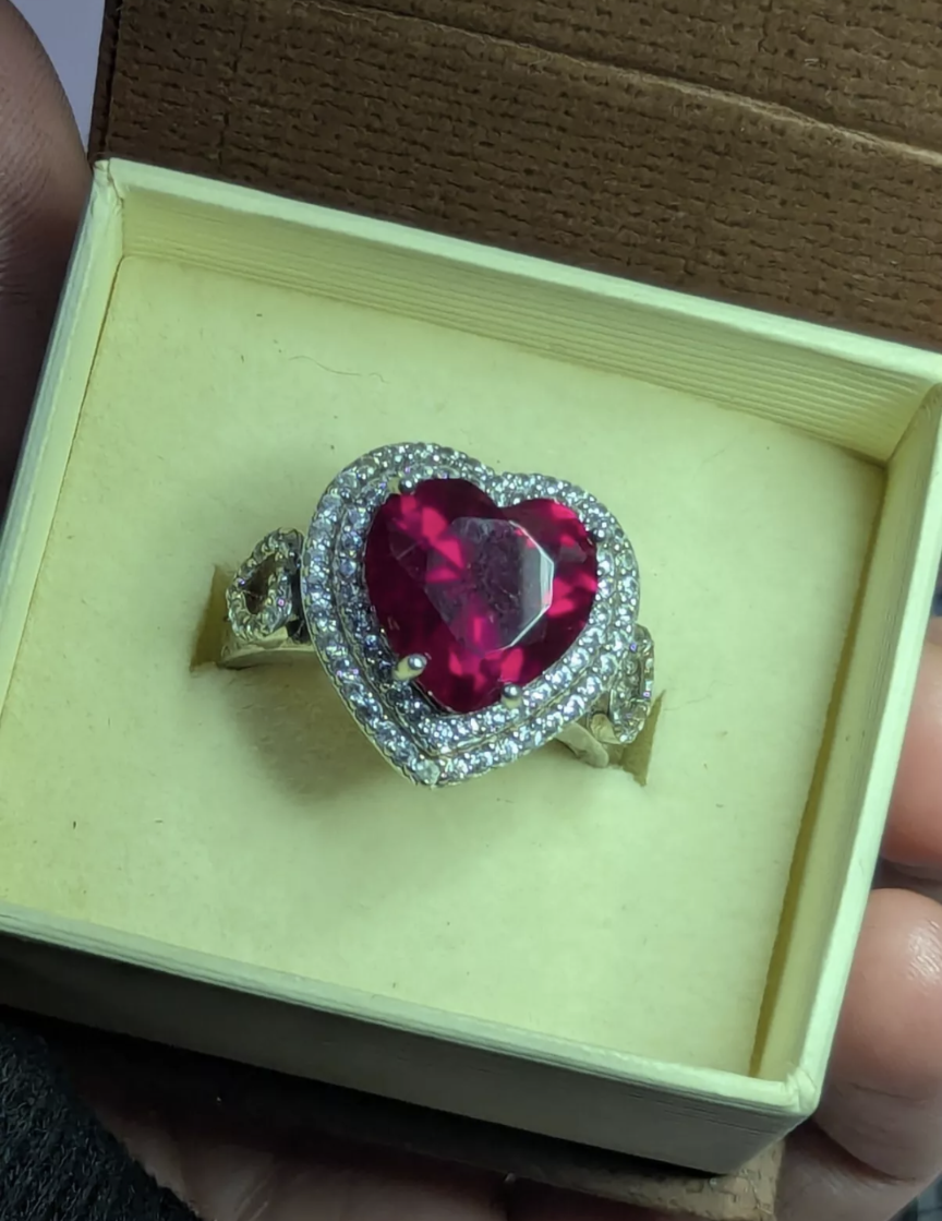 Antique Sterling Silver heart shaped ring Size 8