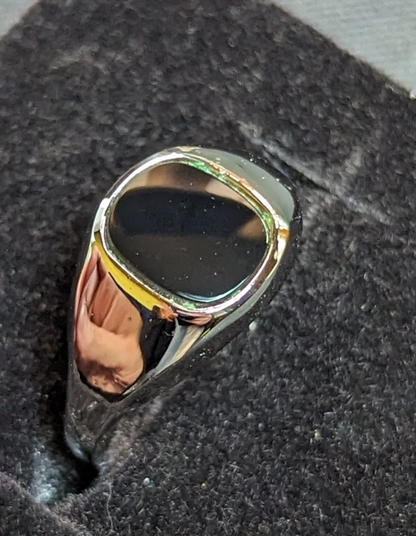 14kt G.E Unclad Onyx Ring 1