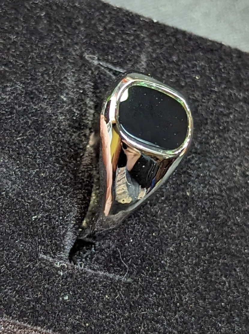 14kt G.E Unclad Onyx Ring 3 