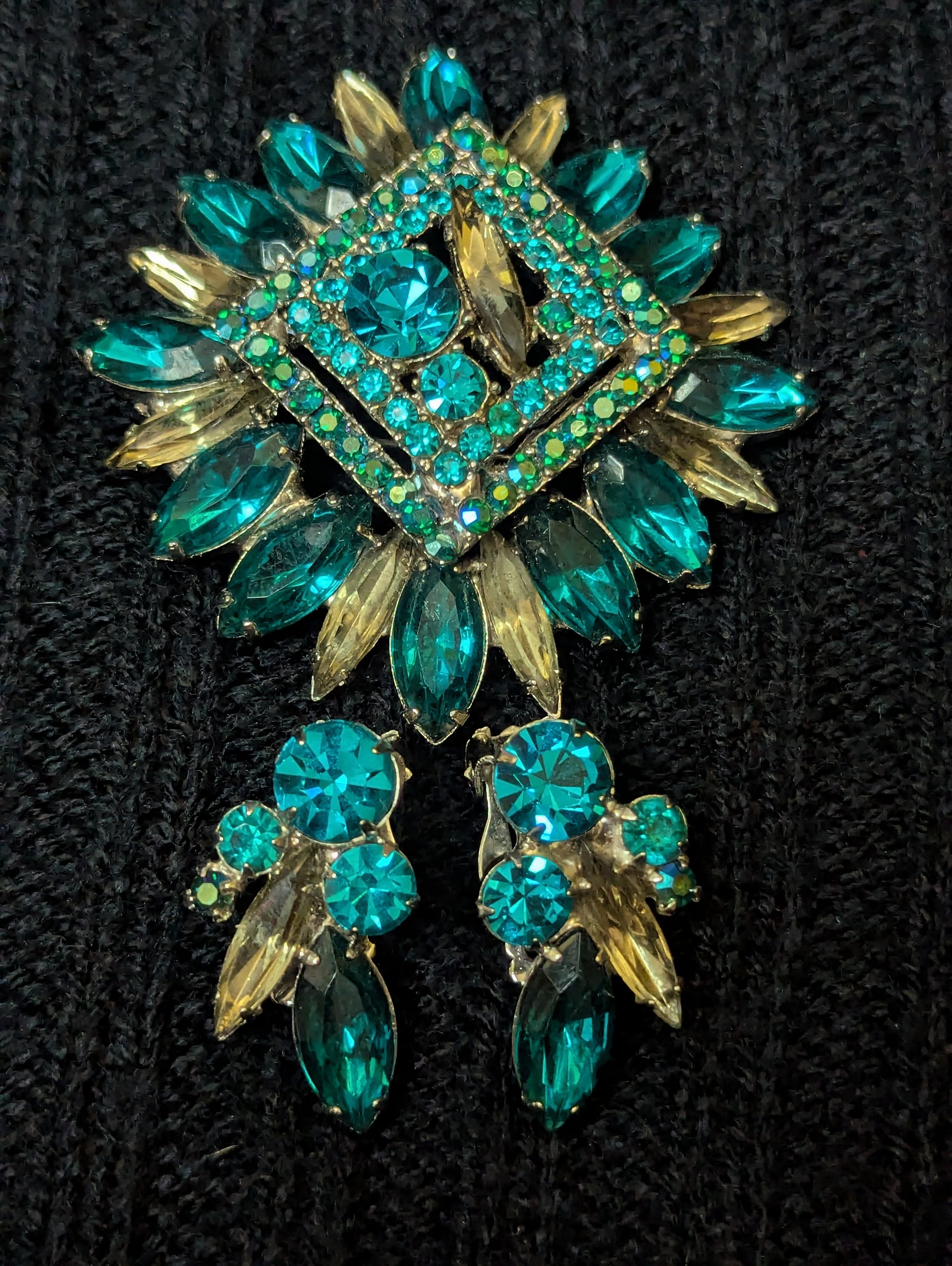 Antique broach & clip on earring set