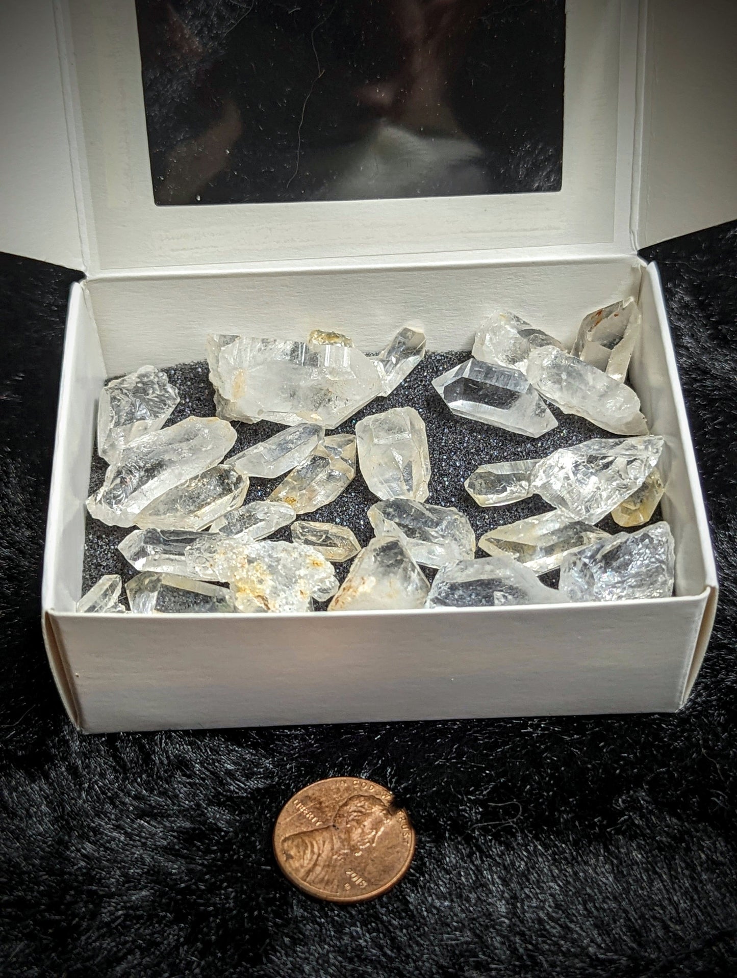 EsotericMineralsnCrystals Lot of small Quartz Crystals between 25 to 30 Lot 6