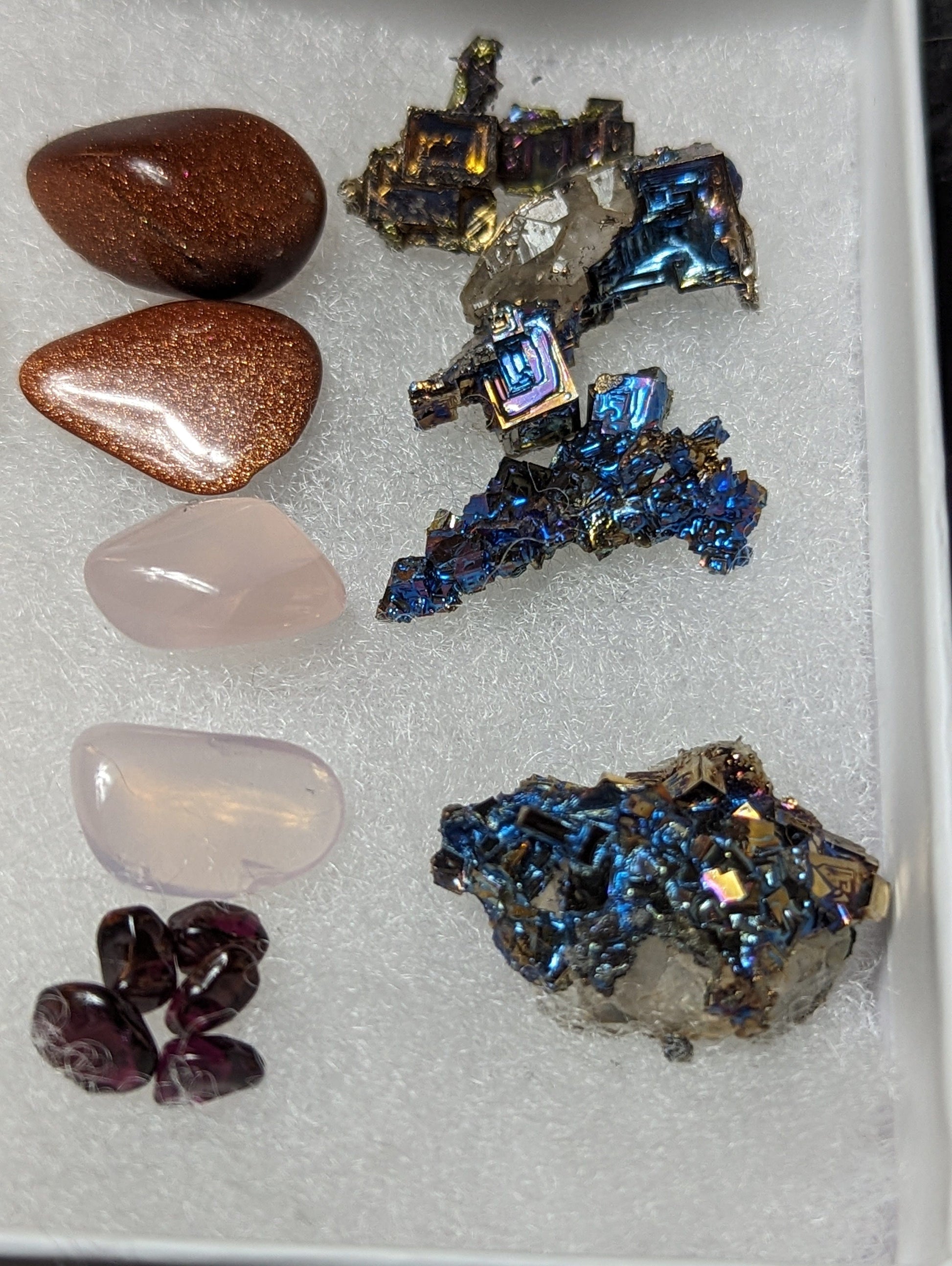 EsotericMineralsnCrystals Assorted crystals & minerals gift box (lot of 16)